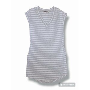 Athleta Gray/White Striped Mini Short Sleeve V-Neck Dress with Pockets - S